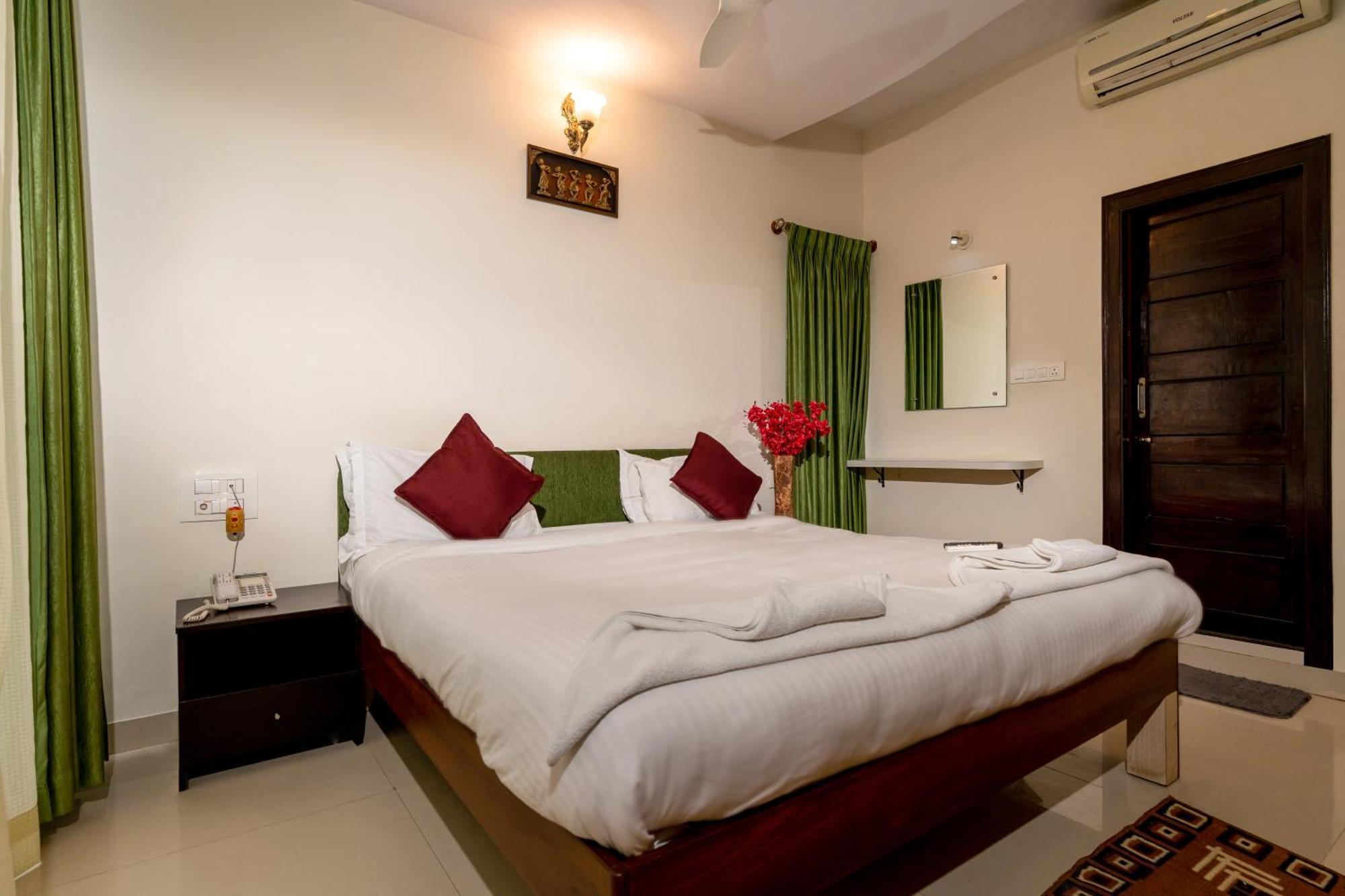 Seasons Suites Koramangala Бангалор Екстериор снимка