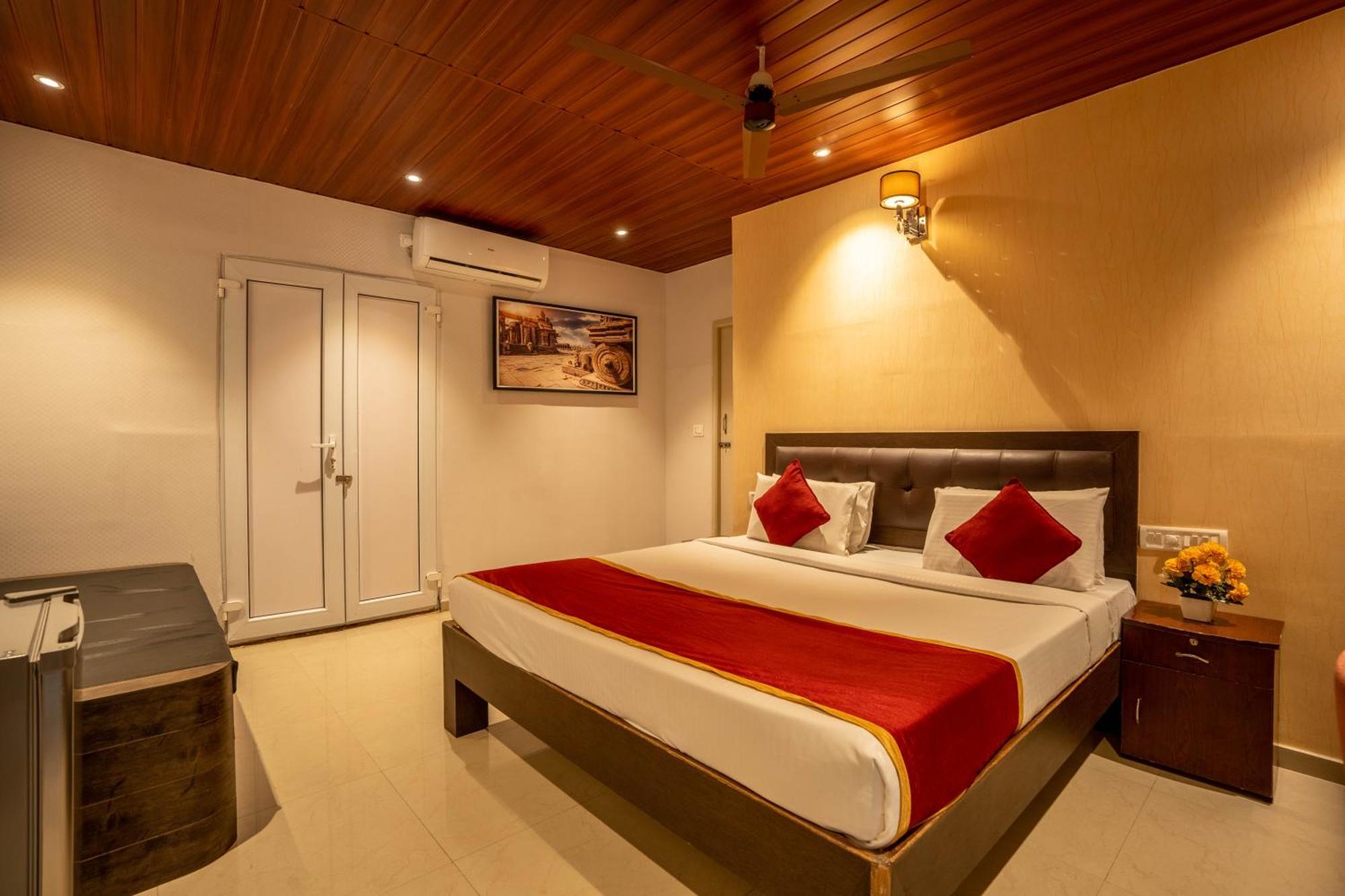 Seasons Suites Koramangala Бангалор Екстериор снимка