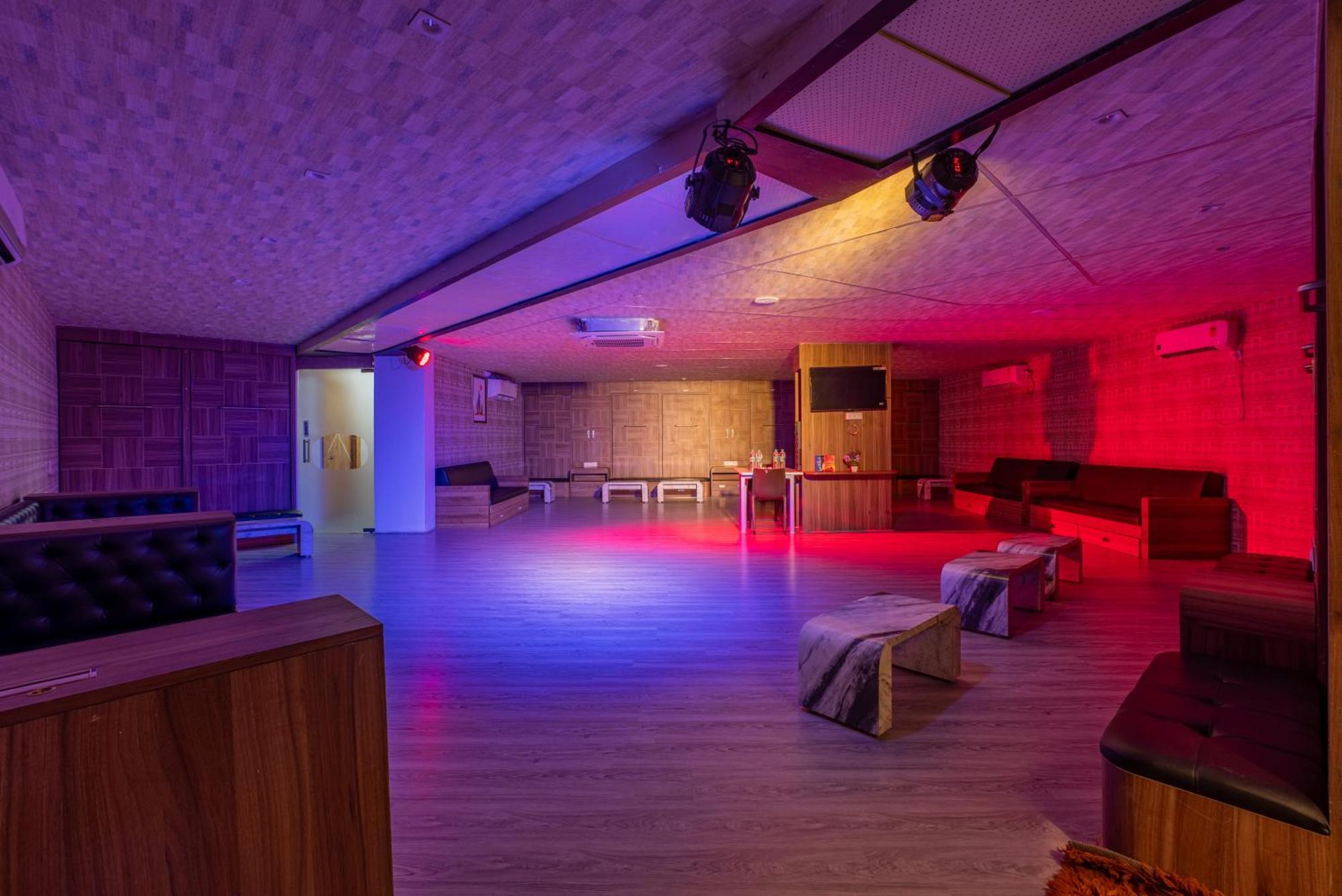 Seasons Suites Koramangala Бангалор Стая снимка