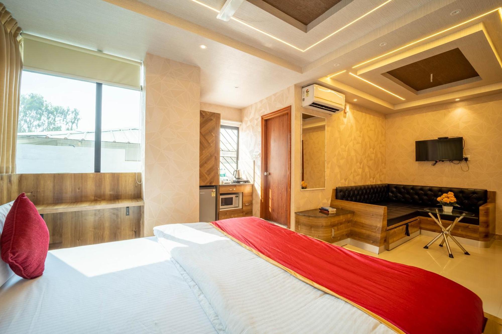Seasons Suites Koramangala Бангалор Екстериор снимка